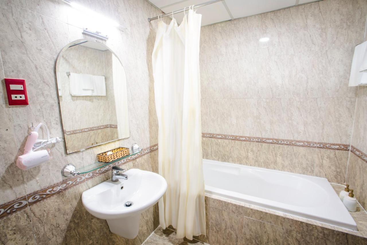 Thanh Thu Hotel Ho Chi Minh City Bagian luar foto